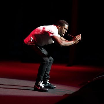 Sneakers Nike Air Vapormax Kevin Hart on his account Instagram 