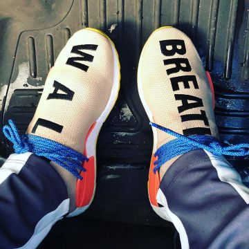 the sneakers NMD TR "PHARRELL" views on the account Instagram of Chief Keef