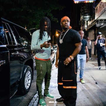 the sneakers NMD "PHARRELL" green views on the account Instagram of Chief Keef