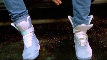 Sneakers Nike Air Mag Marty Junior (Michael J. Fox) in Back to the future