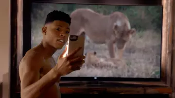 La coque lumineuse LuMee utilisée par Hakeem Lyon (Bryshere Y. Gray) dans Empire S03E15