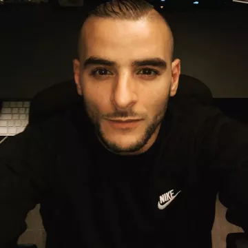 El jersey nike negro que lleva Fianso en su cuenta de Instagram