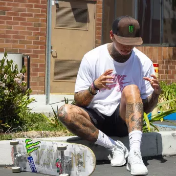 The pair of Nike SB white door Nyjah Huston on his post Instagram