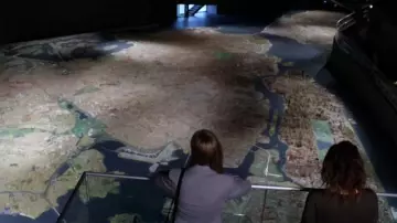 The model of the Queens Museum in New York in the series Mr. Robot S01E09