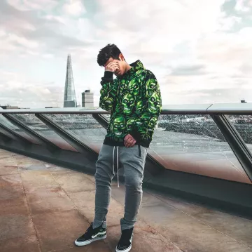 Vans Supreme Skull that bears the youtubeur and influencer Ari Petrou on his Instagram