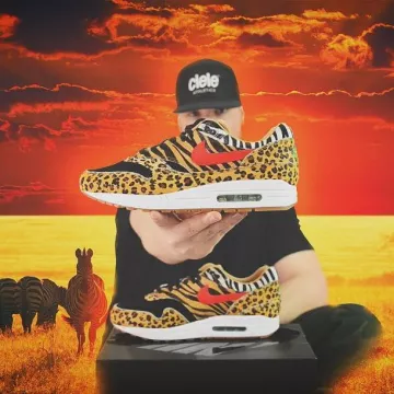 Sneakers leopard Nike x Atmos Air Max 1 Animal Pack Tonton Gibs on his account Instagram