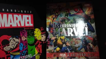 the book of the chronicles of Marvel in the video VISIT my NEW DECOR GEEK !#ChallengeLaChaineDuGeek