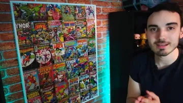 the post marvel comics in the video VISIT my NEW DECOR GEEK !#ChallengeLaChaineDuGeek