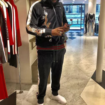 Zapatillas balenciaga blancas de Master Gims en su cuenta de Instagram