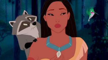 Le collier bleu de Pocahontas dans Pocahontas