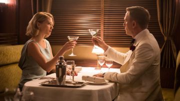 El agitador en el tren en Marruecos en Spectre