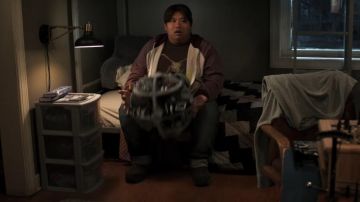 L'étoile noire en LEGO que casse Ned Leeds (Jacob Batalon) dans Spider-Man : Homecoming