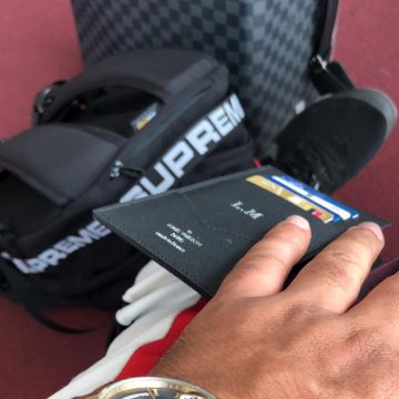 The backpack black SUPREME La Fouine on his account Instagram