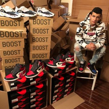 The Jordan 1 Top 3 what does the influencer and reselleur Kickz Malik on her Instagram