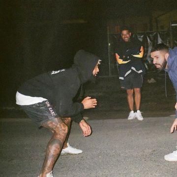 The Nike vapormax white Drake on his account Instagram