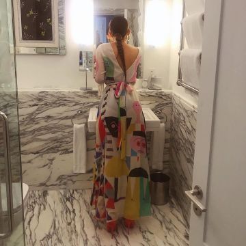 Court shoes orange suede so kate Louboutin of Zendaya on his account Instagram