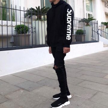 El Balenciaga Trainer Speed que lleva el influencer Amir Lzn en su Instagram