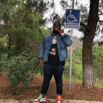 Sneakers nike AIR JORDAN 1 "OFF-WHITE" red and white seen on the account Instagram of Maxo Kream