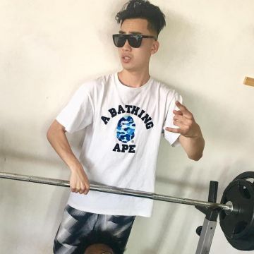 The T-shirt BAPE of RiceGum on Instagram