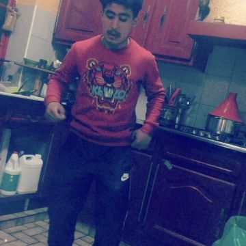 Abrigo nike visto en la cuenta de Instagram de Naza