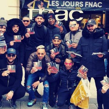 les addidas adi­das Ul­tra Boost noir car­bone vues sur le compte Instagram de naps