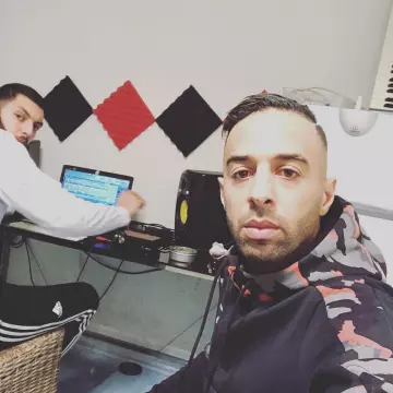 le survetement adidas noir et blanc vu sur le post instagram de naps