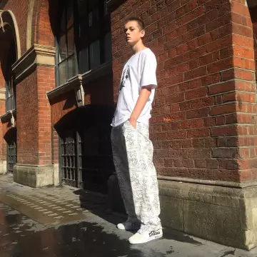 Les vans old skool Patta de Raphael Dagain sur son compte Instagram