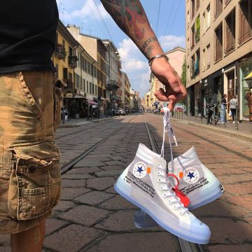 Nike x Off White Converse Chuck Taylor en la cuenta de Instagram de @canziella