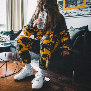 Les Air Force 1 Travis Scott que porte l'influenceur et youtubeur Willy Iffland sur son Instagram