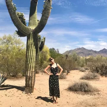 The flower dress of Taylor Swift on his account Instagram