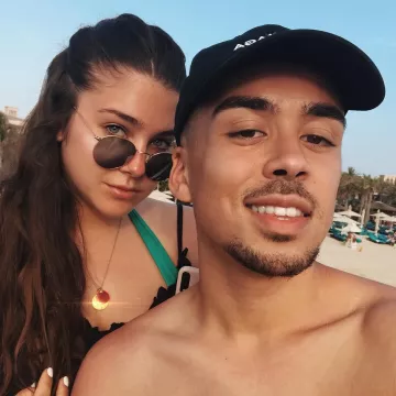 La gorra negra de Balenciaga que lució Johan Papz en su cuenta de Instagram