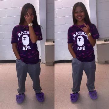 la camiseta púrpura Bape Color Camo College vista en la cuenta de Instagram de Babyface