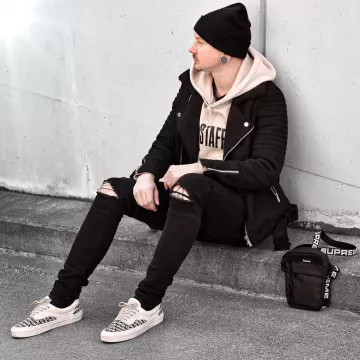 Las Vans x FOG blancas que lleva el influencer Tommeeblack en su Instagram