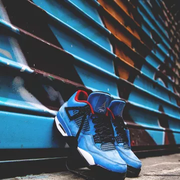 sneakers nike AIR JORAN X TRAVIS SCOTT 4 CACTUS JACK HOUSTON view on the account Instagram of Wann