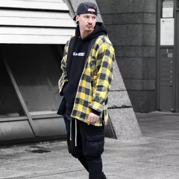 The cap of the Supreme that brings the influencer Tommeeblack on his Instagram