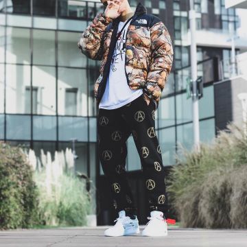 Shoes Nike Air Force 1 that bears the influencer Luca Santeramo on his Instagram