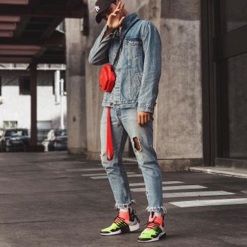 The Nike Air Presto Acronym that bears the influencer Luca Santeramo on his Instagram