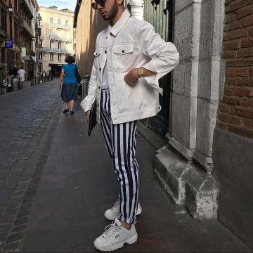 Les sneakers Fila Disruptor sur le post Ins­ta­gram de NCL Gal­lery