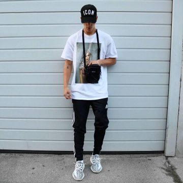 La casquette noire Dsquared2 Icon que porte l'influenceur Sebastian Fornalczyk sur son Instagram