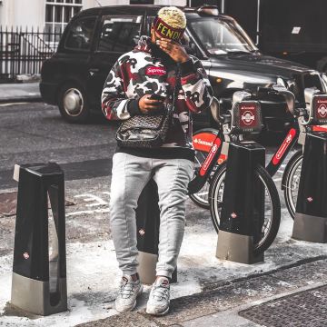 El bolso de mensajería Goyard que la influencer Vivian Frank lleva en su Instagram