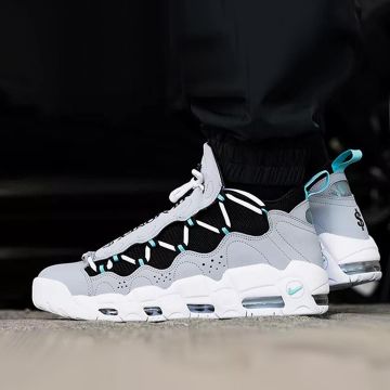 The Nike Air Money grey on the account Instagram @lesitedelasneaker