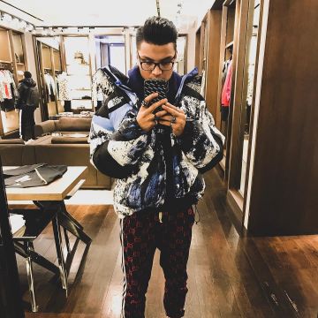The coat, Supreme The North Face Baltoro that door the influencer John Melchico-Bronx on his Instagram