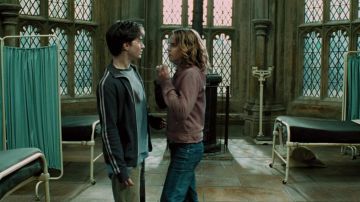 Réplica del turner del tiempo de Hermione Granger (Emma Watson) en Harry Potter y el prisionero de Azkaban