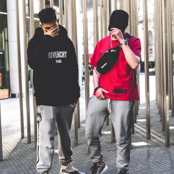 Bag Supreme black door the influencer Ryan Hildrew on his Instagram