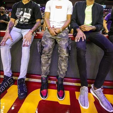 El par de "tórtola" Yeezy Boost 350 que Brandon Ingram lleva en la cuenta de Instagram de Jordan Clarksons