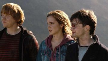 Chaqueta vaquera Hermione (Emma Watson) en HARRY POTTER Y LAS RELIQUIAS DE LA MUERTE - PARTE 1 (2010)