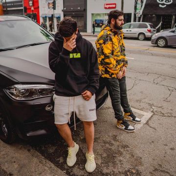 Les sneakers Air Jordan 1 Retro High Og "yellow Ochre"vues sur le compte Instagram de Ari Petrou