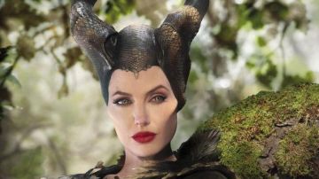La réplique des cornes de Maléfique (Angelina Jolie) dans Maléfique