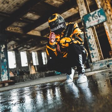 Zapatillas Vans Authentic True White vistas en la cuenta de Instagram de Ben Maclean