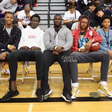 The Adidas Yeezy Boost 350 V2 black Shareef O'neal on his account Instagram